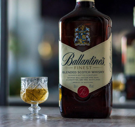 Уиски Ballantines Finest 700 ml+ 2 чаши