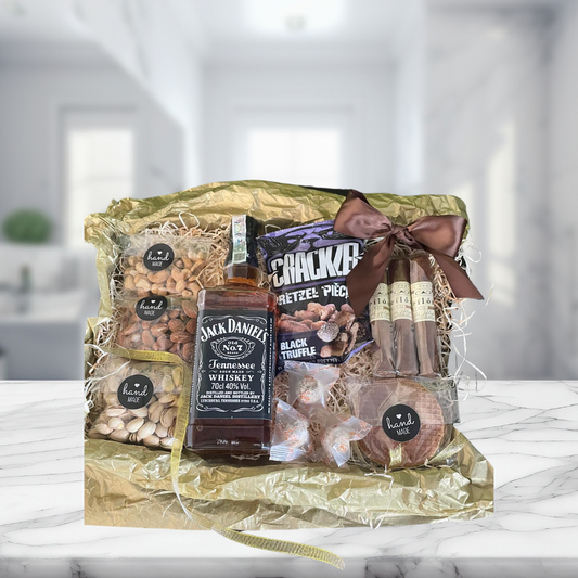 Подаръчна кутия с уиски Jack Daniels и пури , код 121