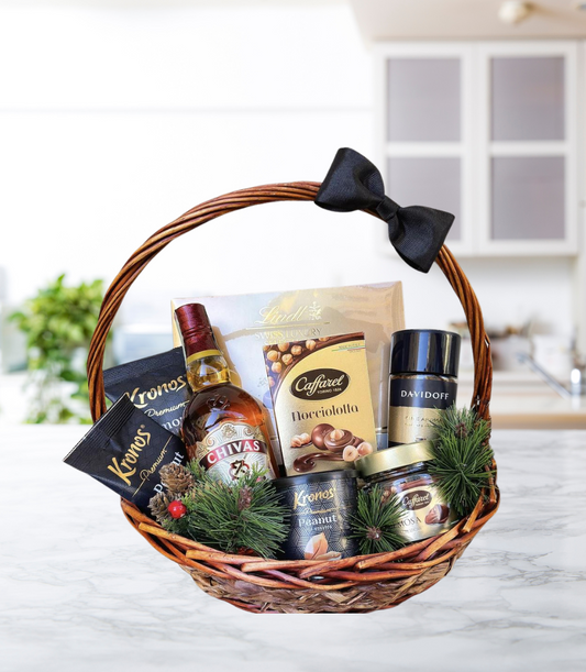Подаръчна кошница с уиски Chivas Regal и кафе , код 005
