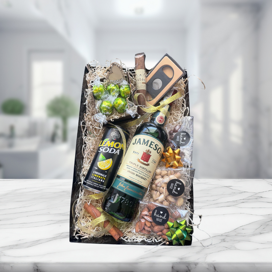 Подаръчна кутия с уиски Jameson и пура , код 105