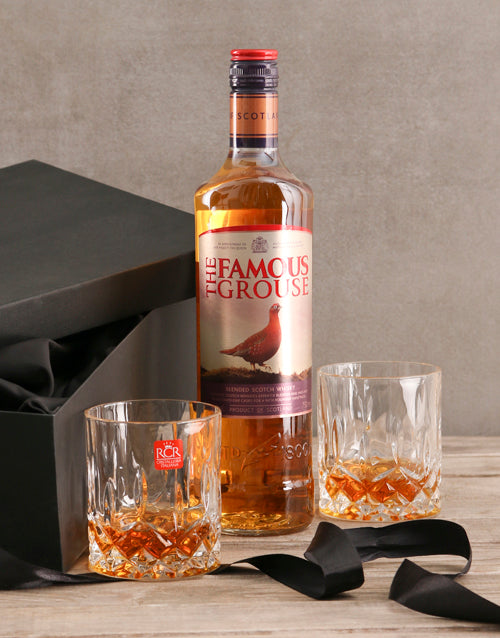 Уиски The Famous grouse 700 ml + 2 чаши