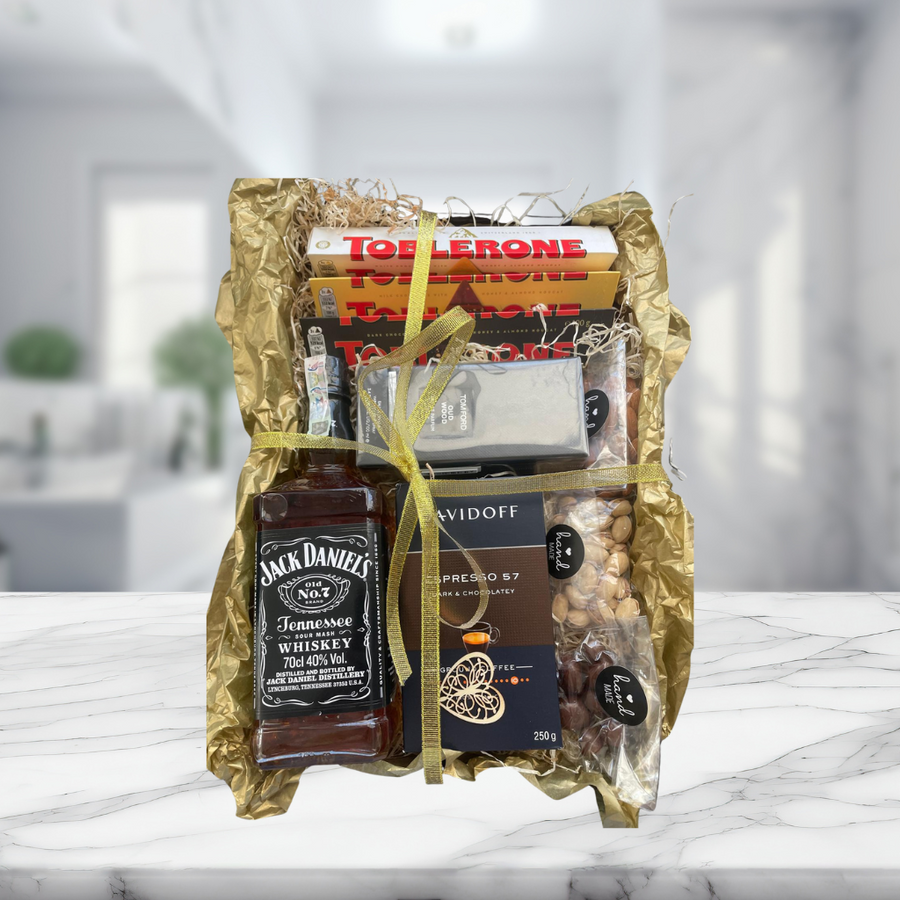 Подаръчна кутия с уиски Jack Daniel и парфюм Tom Ford, код 106