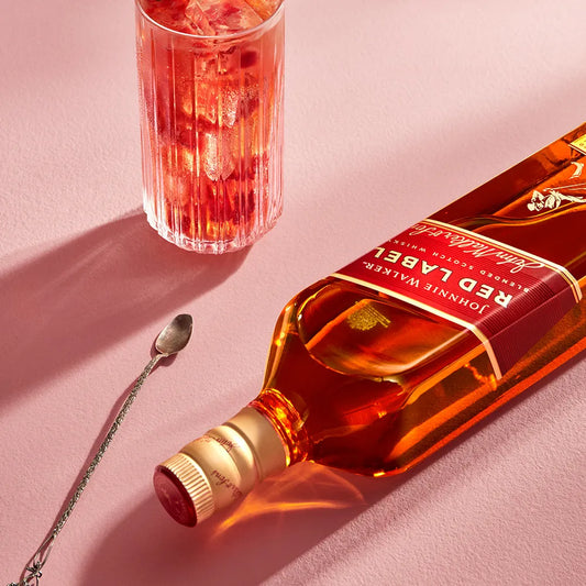 Шотландско уиски Johnnie Walker Red label, 700 мл