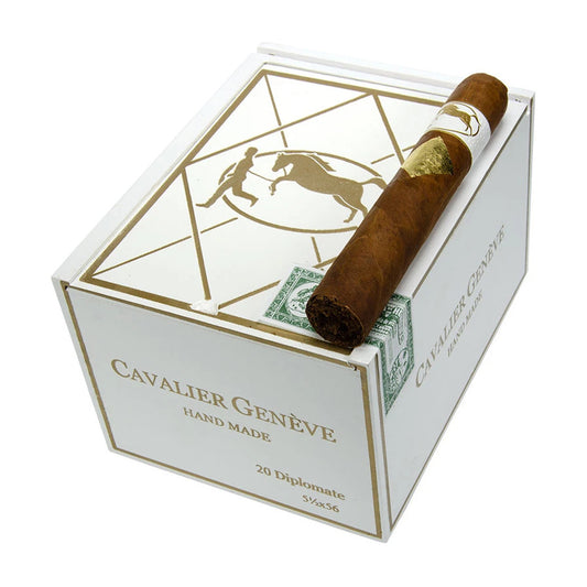 Пури Cavalier Genève White Series Diplomate (20)